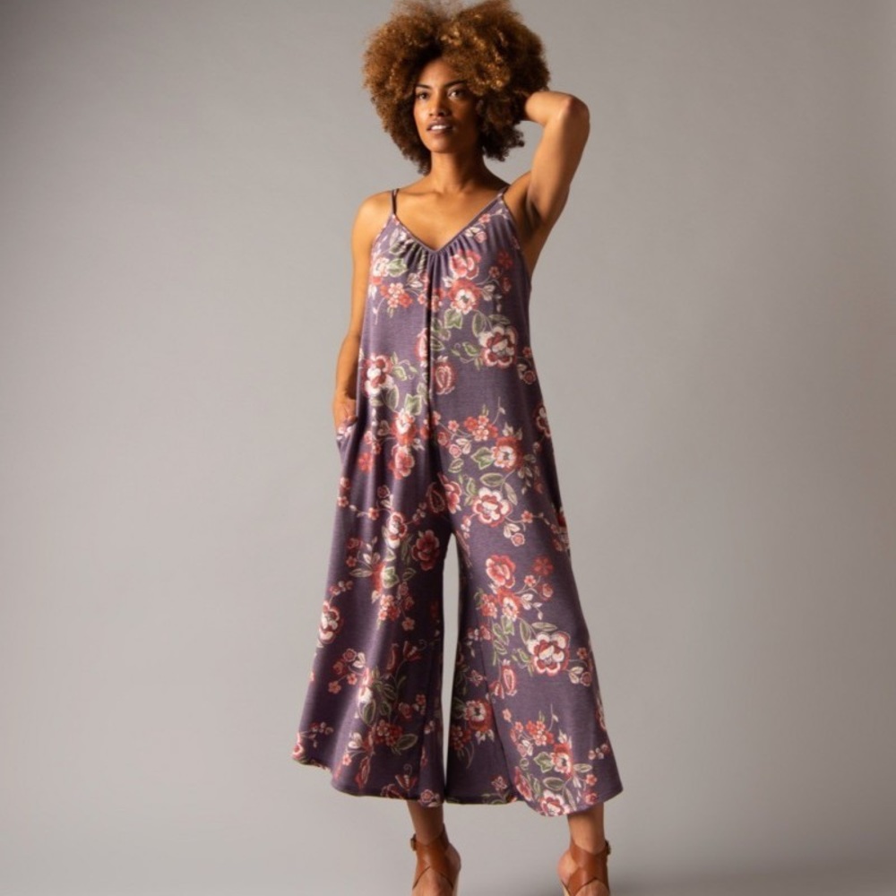 NWT Agnes & Dora Floral Gathered Jumpsuit